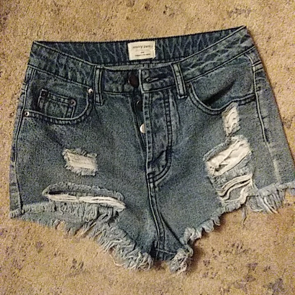 High wasted denim shorts